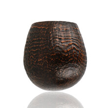 Close-up of Talamona Sabbiato S apple bowl showing deep sandblast grain texture