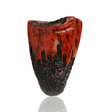 Close-up of Erik Nørding Freehand Rustic 175 showing faceted bowl, rustic detailing and black acrylic stem
