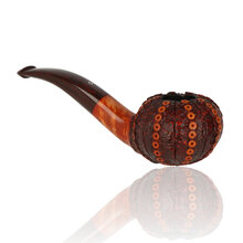 Reverse angle of the Northern Briars Dark Tan Sea Urchin NB-292 highlighting the hand-carved bowl and polished Cumberland stem.