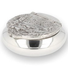 Solid Pewter Snuff Box Country Scene 3652