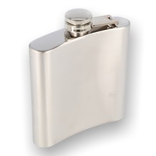 English Pewter Company Equestrian Emblem Stainless Hip Flask CS234